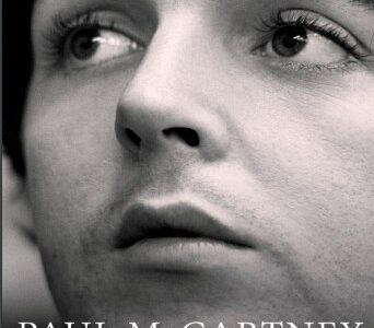 Imagen de portada Paul McCartney. La biografia